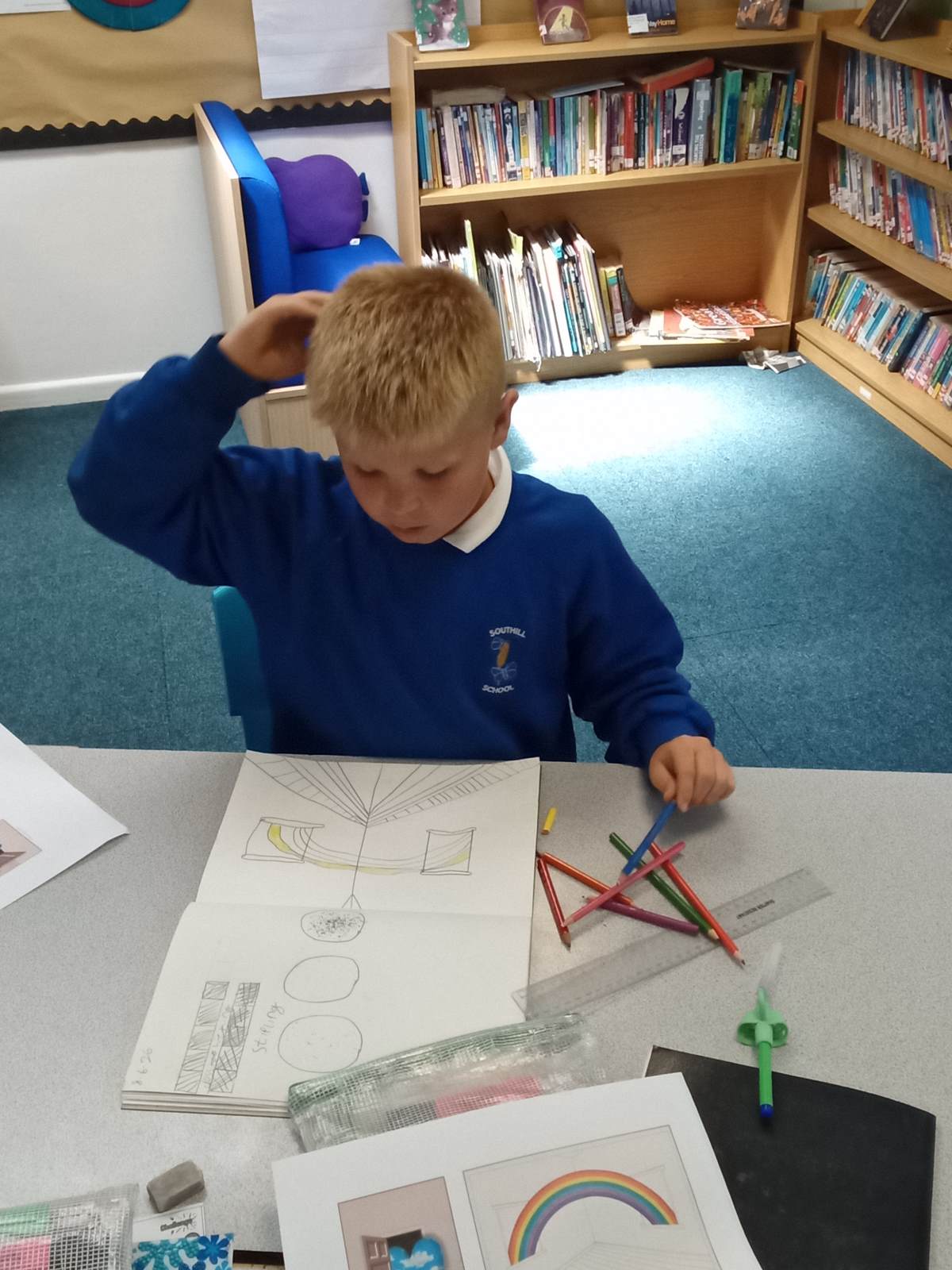 🎨 Seeing Things Differently: Our Perspective Adventure!